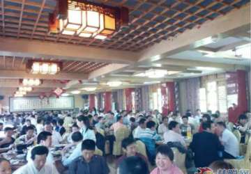 莊典漆河南新縣第四屆油木工答謝會(huì)隆重召開！
