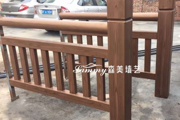 江蘇省南通市通州區(qū)新三十里橋護欄木紋漆施工