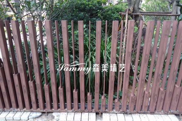 福建省晉江市雙龍路龍湖御景嘉天下鍍鋅護欄仿
