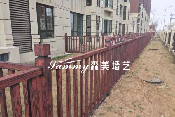 北京市密云區橡樹灣順密路東鋼構護欄仿木紋漆