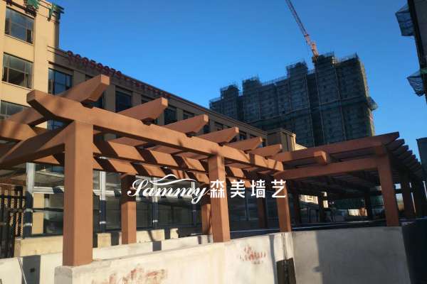 江蘇昆山市北大資源理城鋼構車庫入口廊架木紋