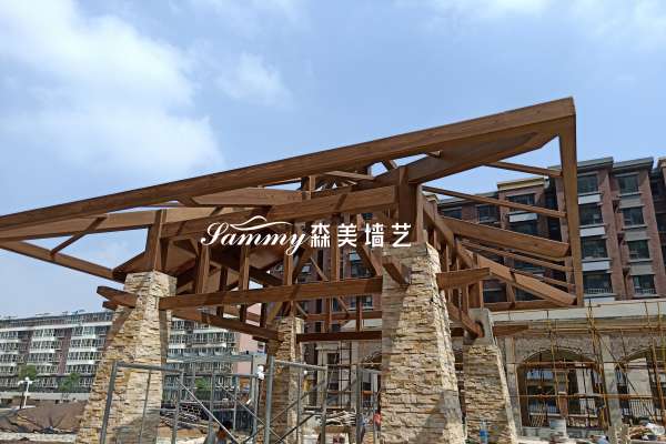 山西太原萬柏林區晶穎佳苑鋼構廊架木紋漆項目