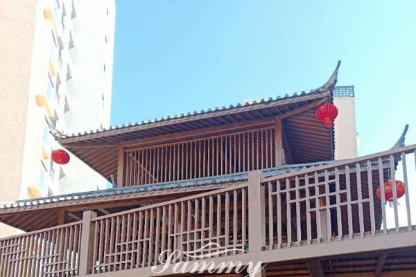 云南大理陽光鋼構長廊仿木紋漆施工案例