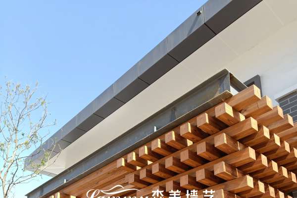 山東省臨沂市蘭山區白沙埠鎮魯班小鎮鋼構廊架
